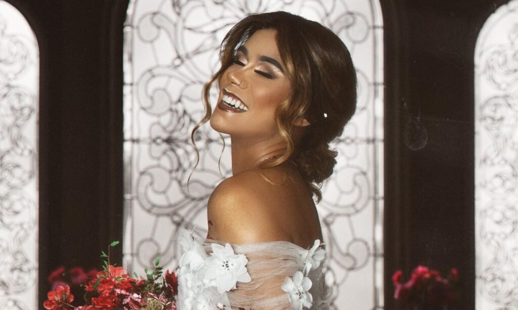 Para abalar os corações e os casamentos, Leuriscleia lança o single “Não Vai Casar”