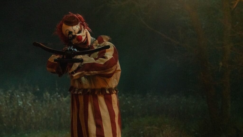 Crítica: "Clown in a Cornfield"