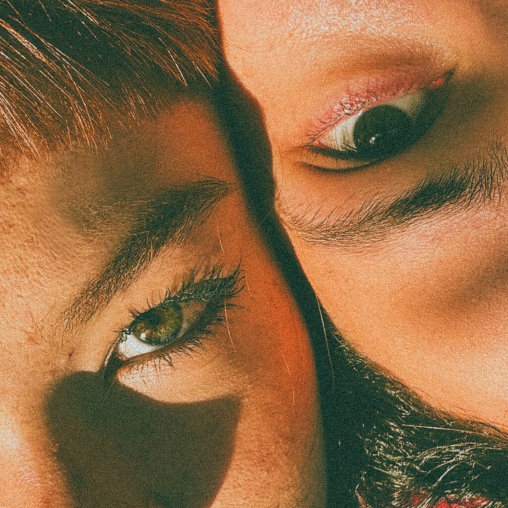 Jade Baraldo, colours in the dark