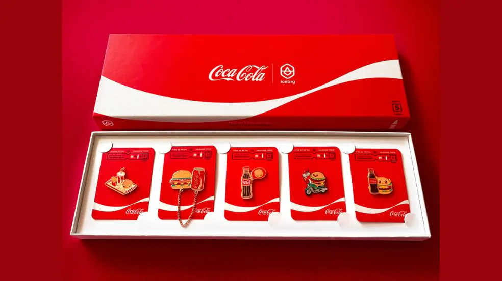 Patties distribui 14 mil pins gratuitos em parceria com Coca-Cola Femsa
