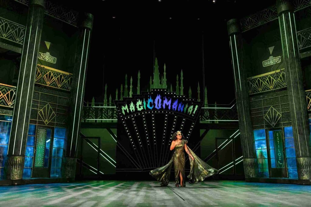 Gloria Groove encena "Wicked" em sessões especiais no Teatro Renault, em São Paulo