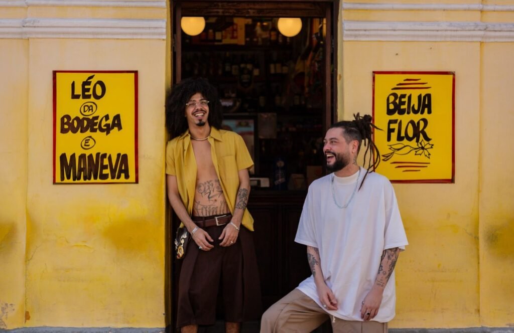 Léo da Bodega e Maneva celebram o reggae de Olinda com a inédita "Beija-Flor"
