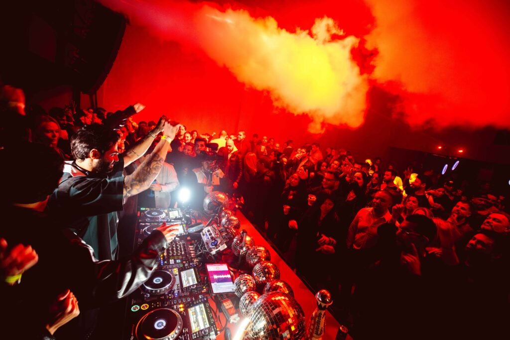 Netto grava novo set em evento badalado de São Paulo | Foto: @fusao.organica