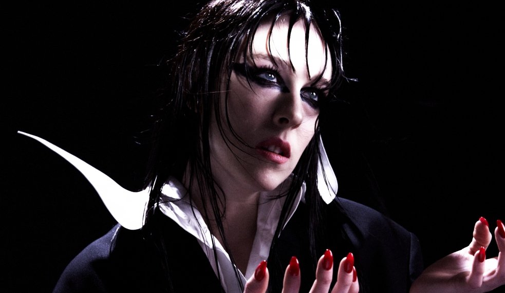 Allie X abre nova data em São Paulo após esgotar show no Cine Joia