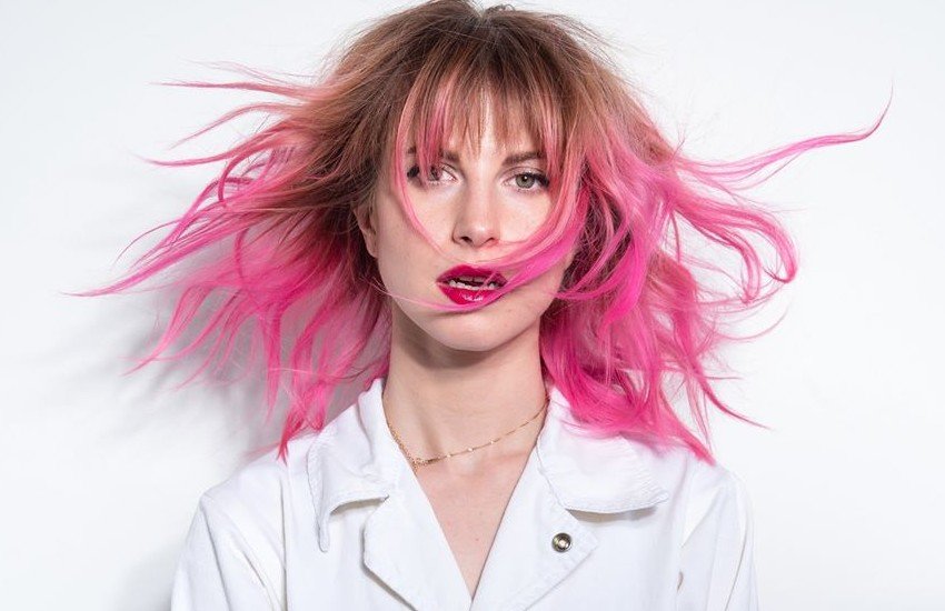 Hayley Williams lança 17 músicas inéditas em seu site