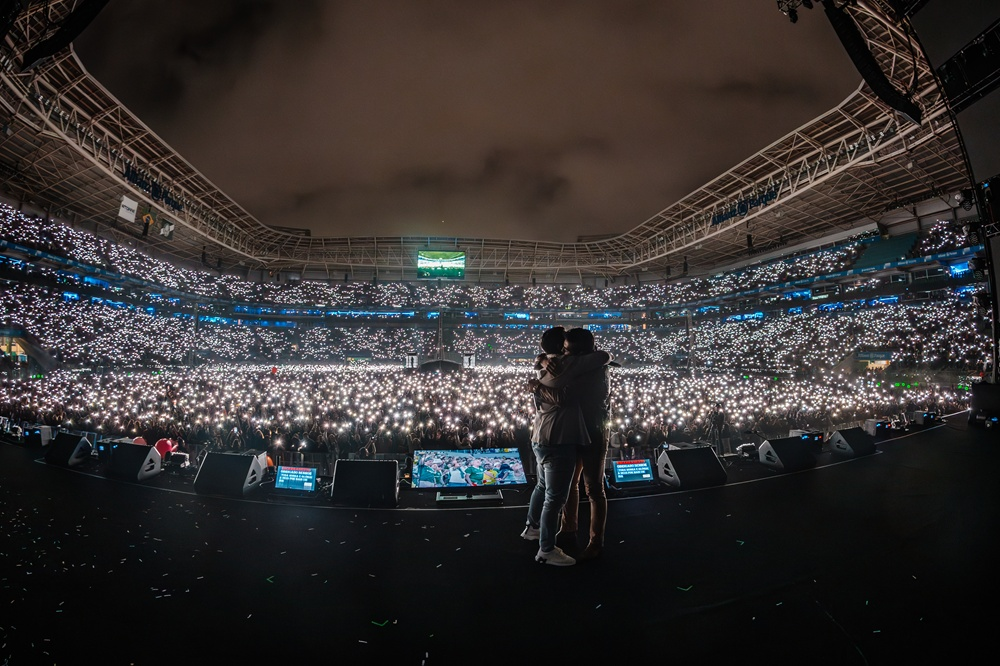 Henrique e Juliano arrecadam 50 toneladas de alimentos em três shows esgotados na capital paulista  | Foto: Alisson Demetrio