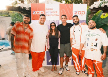 Menos é Mais surpreende família com show exclusivo no Open House do ZAP Imóveis