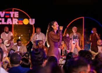 O bairro de Santa Teresa, no Rio de Janeiro, foi palco, na última terça-feira (12), da gravação de “Ivete Clareou”, novo projeto audiovisual de Ivete Sangalo.