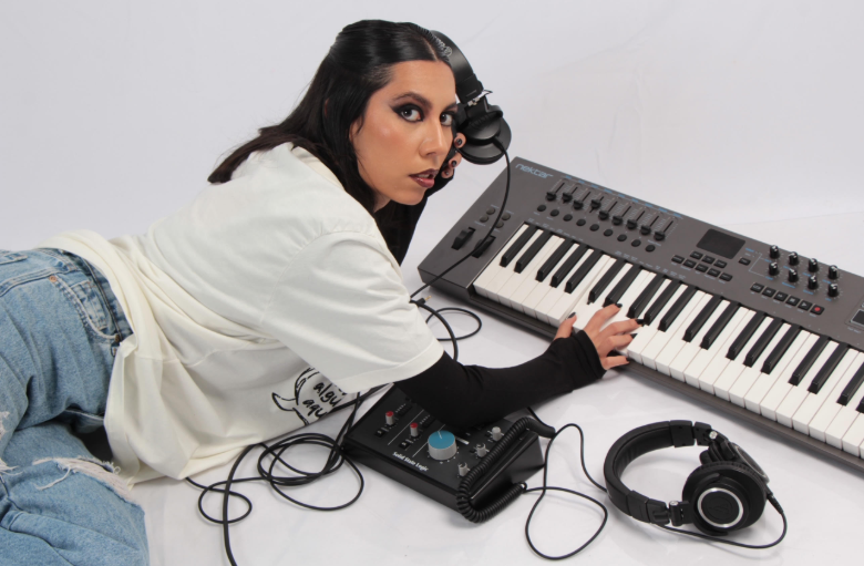 Do silenciamento à música: Isabella Flint dá voz à dor em “Quarta"