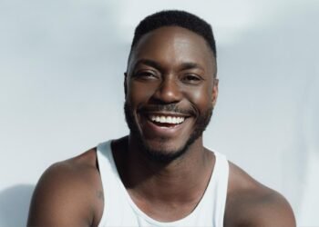 Tiago Barbosa encara novo desafio em “Rent” na Espanha