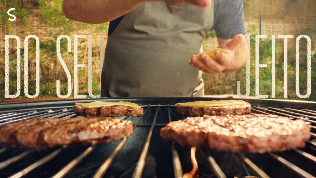 Sadia lança Pop Burger em edição limitada e transforma casas em hamburguerias
