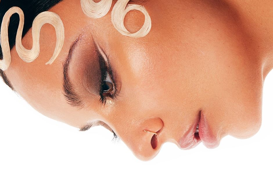 Crítica: Jade, "That's Showbiz Baby"