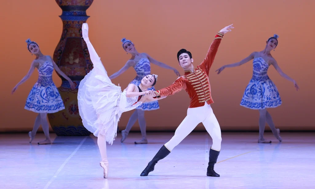 Balé Nacional da China apresenta “GuoNian” em turnê pelo Brasil