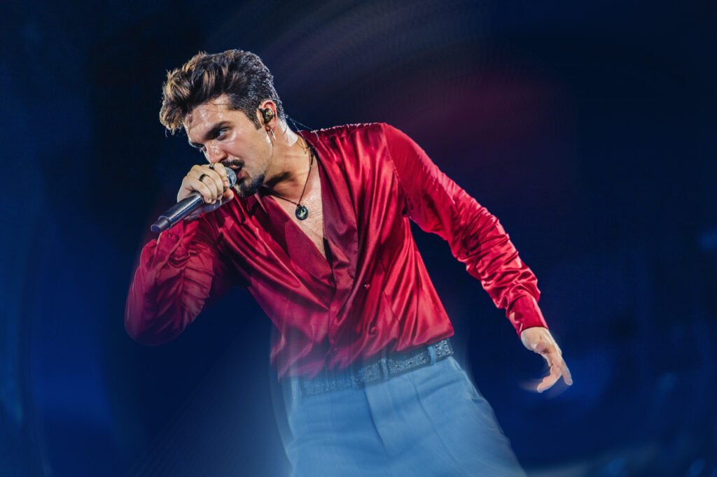 Luan Santana esgota show no Allianz Parque e anuncia nova data em São Paulo