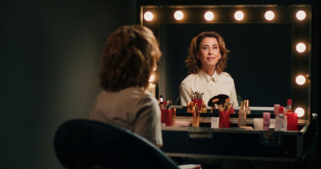 Fernanda Torres anuncia o filme "Os Corretores", escrito e estrelado por ela e dirigido por Andrucha Waddington