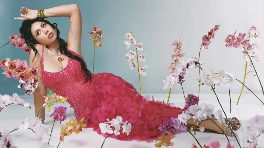 A evolução do estilo musical de Kali Uchis