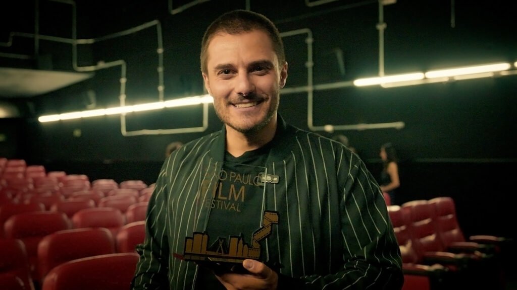 Hugo Bonèmer vence prêmio de Melhor Ator no São Paulo Film Festival