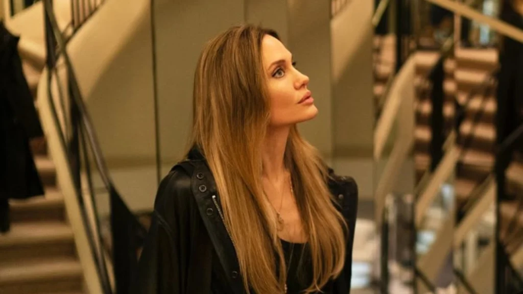 Filme “Couture” revela bastidores da moda em trailer com Angelina Jolie