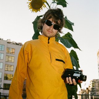 Djo alcança o topo do Spotify Global com “End of Beginning”