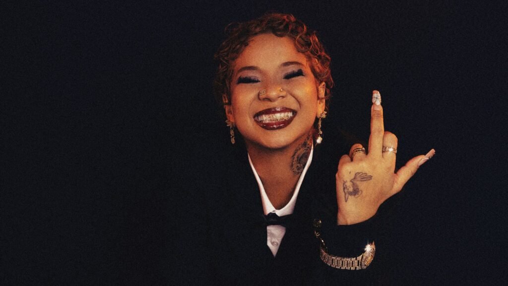 “P.I.T.T.Y.” transforma NandaTsunami em fenômeno viral no início de 2026