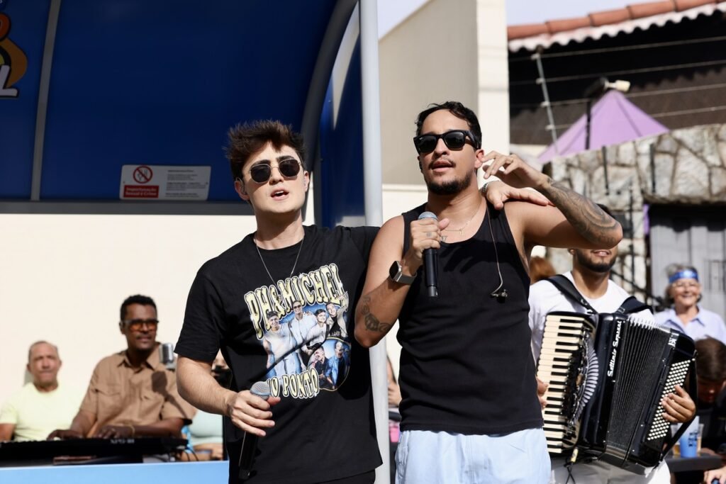 "Dona Onça" marca nova fase de PH e Michel e abre projeto audiovisual gravado em ponto de ônibus