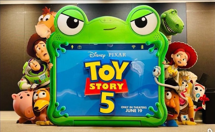 "Toy Story 5" destaca conflito entre brinquedos e tablet em novo pôster