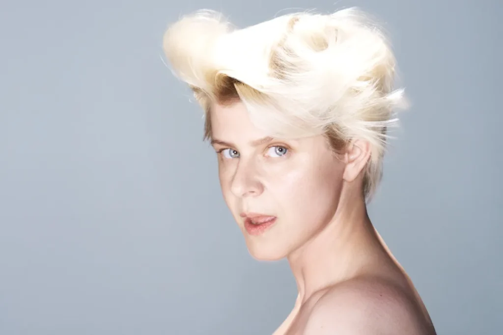Crítica: Robyn, "Sexistential"