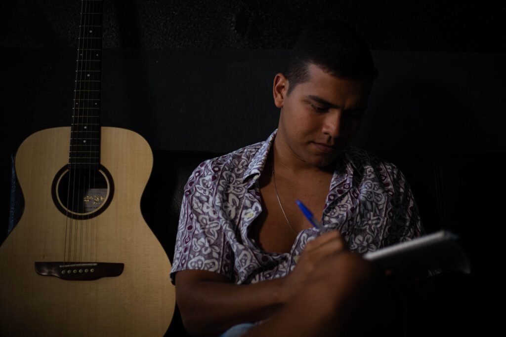 Zecca Gomes lança “Quem Nunca Amou” e inicia nova fase na MPB contemporânea