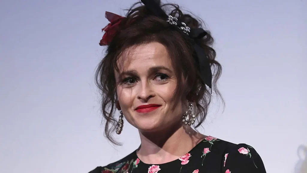 Helena Bonham Carter deixa elenco de “The White Lotus” após mudanças na personagem