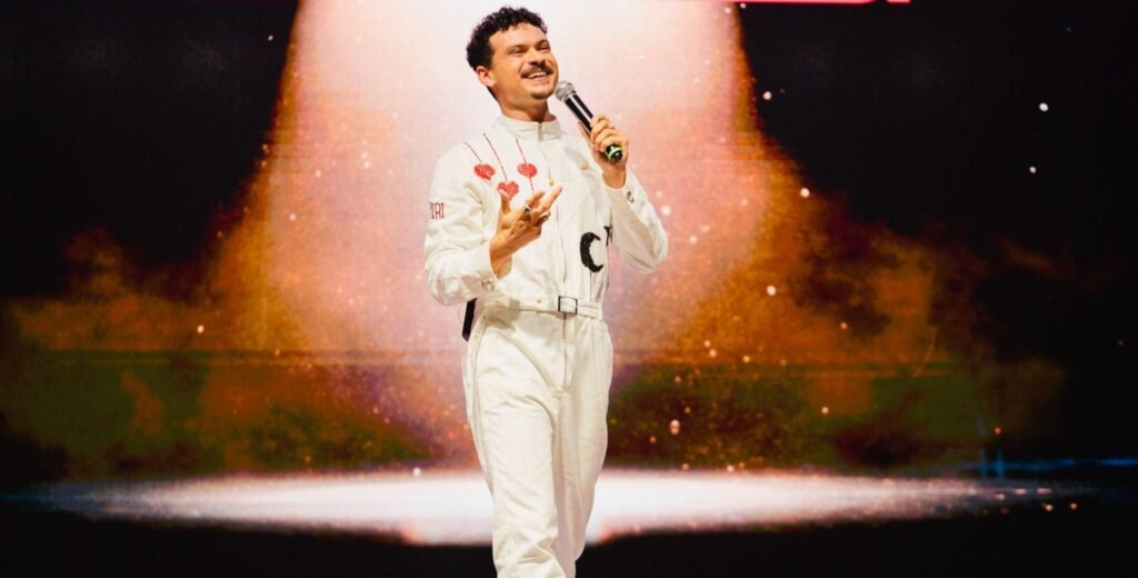 Max Petterson apresenta “Vai dar certo… quando eu terminar” em São Paulo