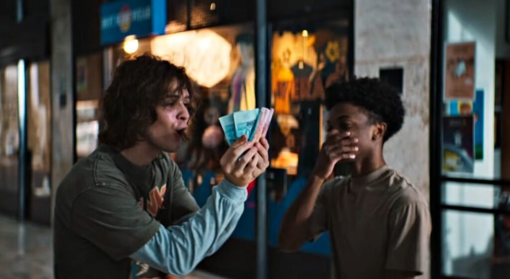 "O Rei da Internet" recria Orkut em ação de divulgação do filme