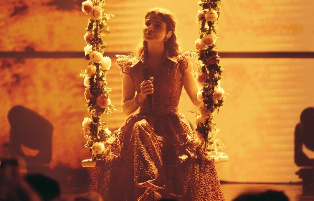 “30 & Poucos Anos” reúne convidados e marca nova fase de Paula Fernandes