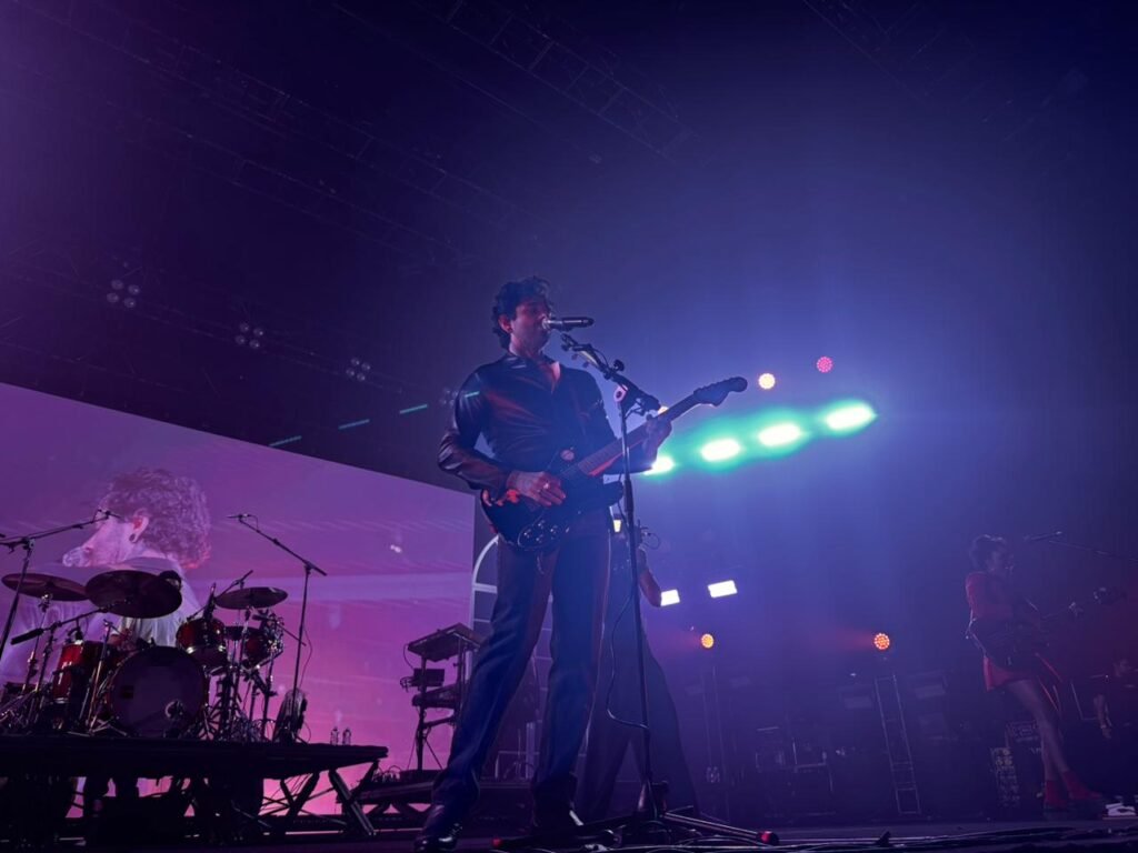 Fresno inicia era “Carta de Adeus” em estreia ao vivo em São Paulo