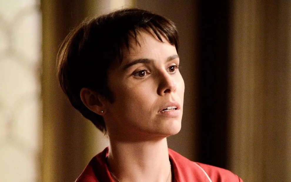 “Avenida Brasil 2” terá retorno de Débora Falabella como Nina na continuação da novela