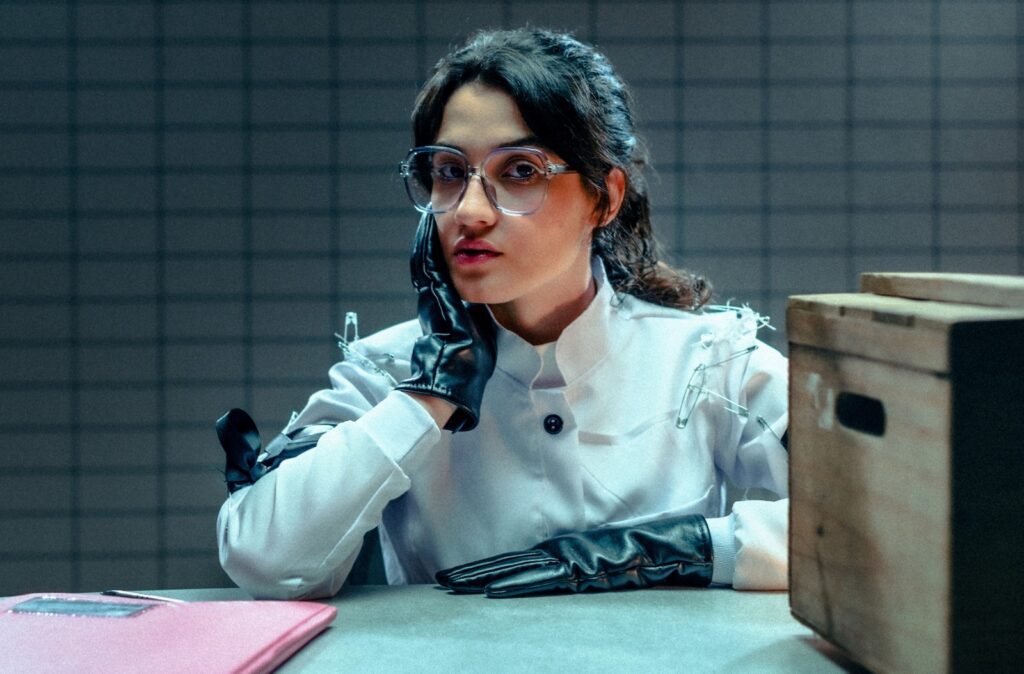 "Vida Experimental" marca amadurecimento e consolidação da identidade de Ella Blum