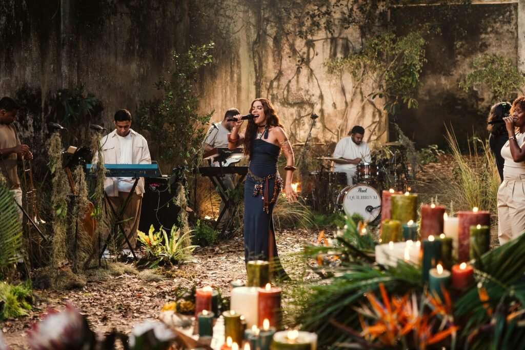 Anitta ocupa o Som Brasil com espiritualidade, brasilidade e um novo olhar sobre si mesma